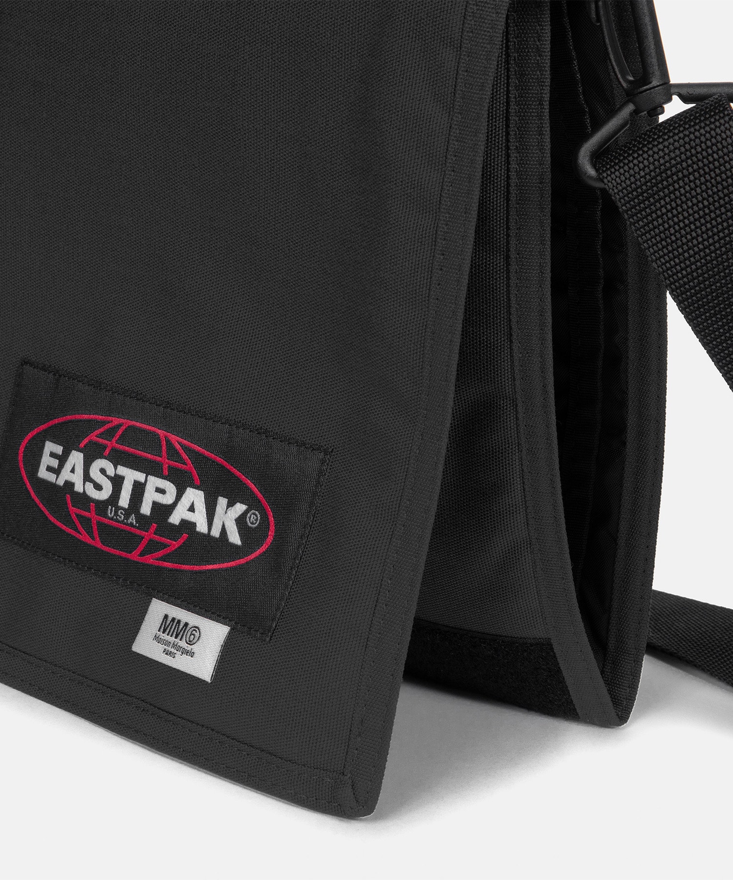 zomer straffen Bedachtzaam EASTPAK / "MM6 MAISON MARGIELA x EASTPAK" クルーショルダーバッグ XL|ESTNATION ONLINE STORE|エストネーション 公式通販 zomer straffen Bedachtzaam EASTPAK / "MM6 MAISON MARGIELA x EASTPAK" クルーショルダーバッグ XL|ESTNATION ONLINE STORE|エストネーション 公式通販