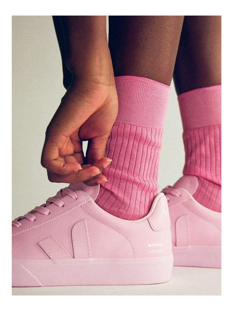 新到着 VEJA x MANSUR GAVRIEL ベストセラースニーカー 24.5