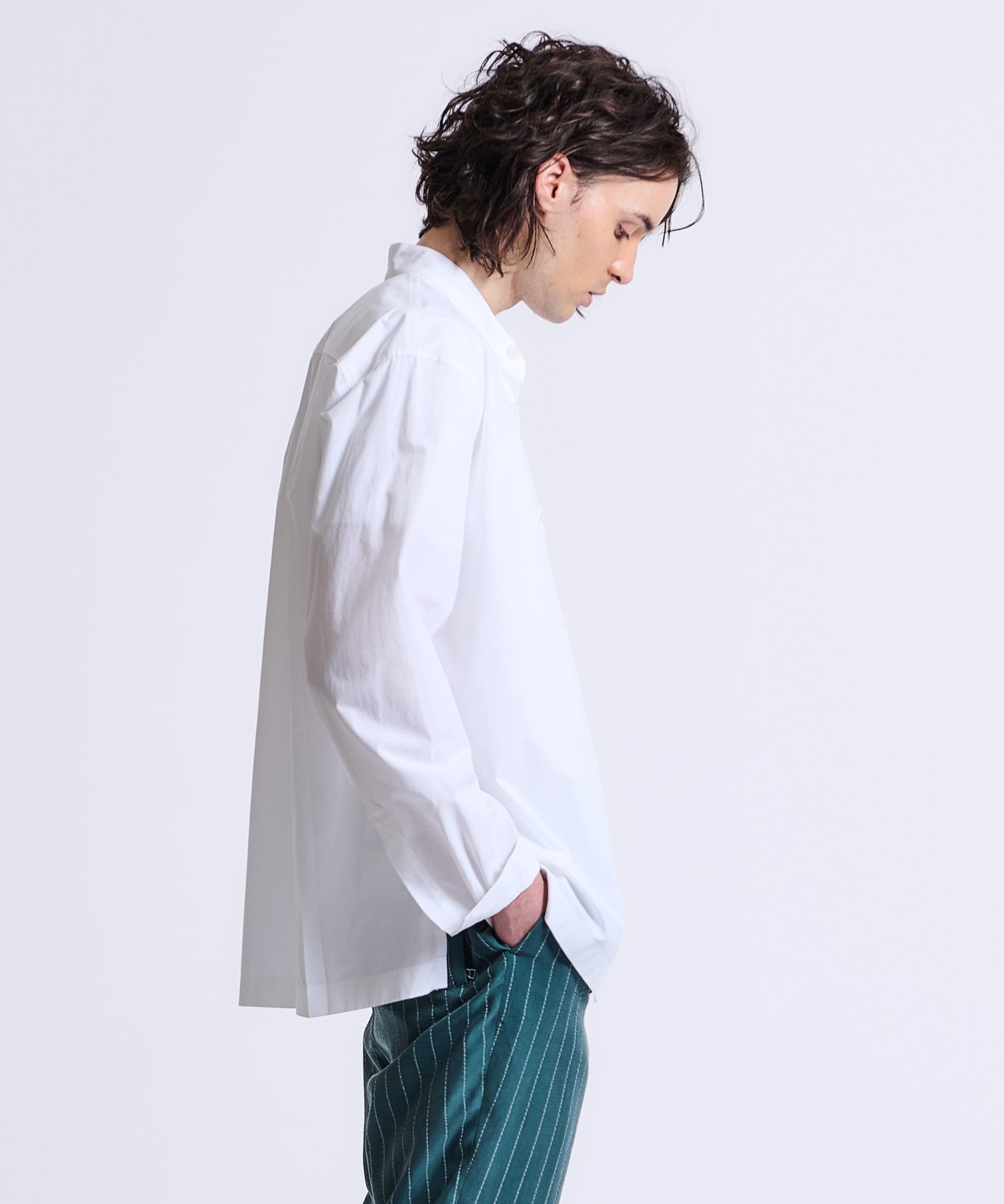 "UENO" オーバーサイズスタンドカラーシャツ 詳細画像 ホワイト 2