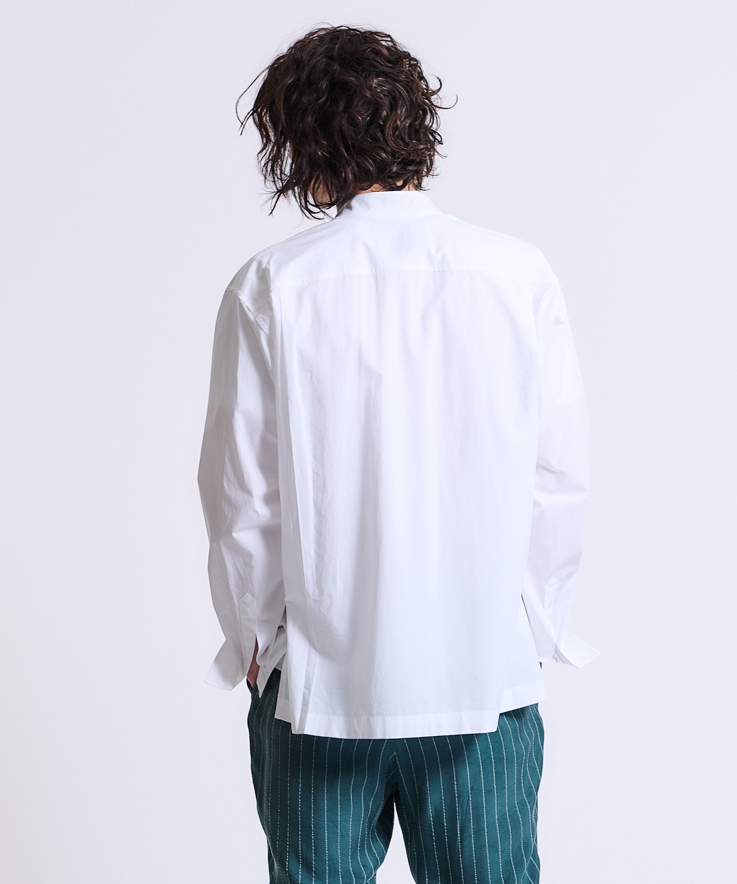 "UENO" オーバーサイズスタンドカラーシャツ 詳細画像 ホワイト 3