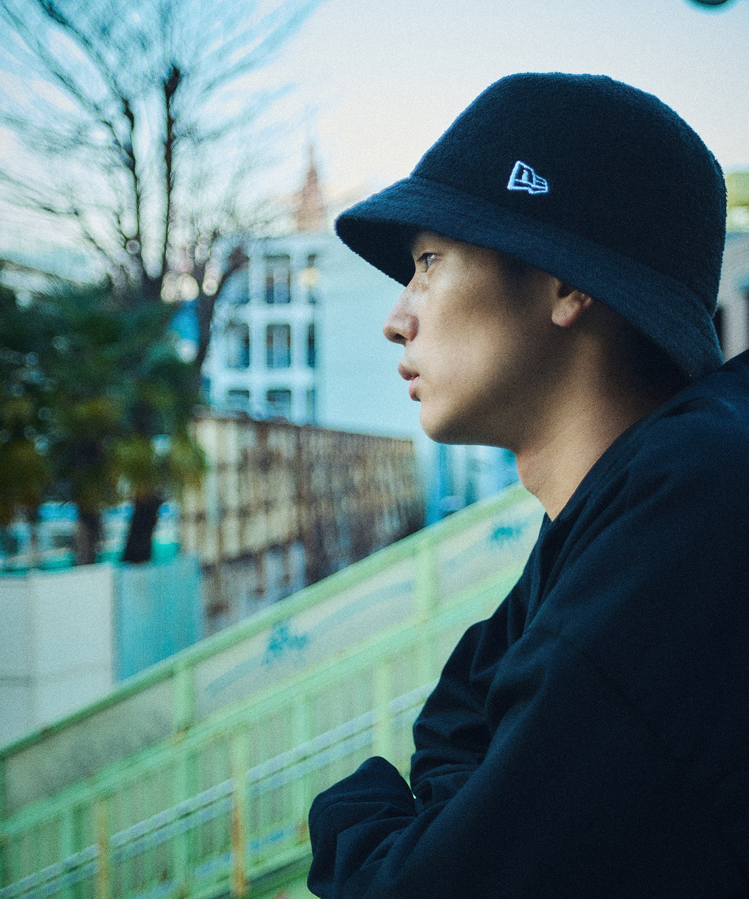 NEW ERA × onegravity バケットハット