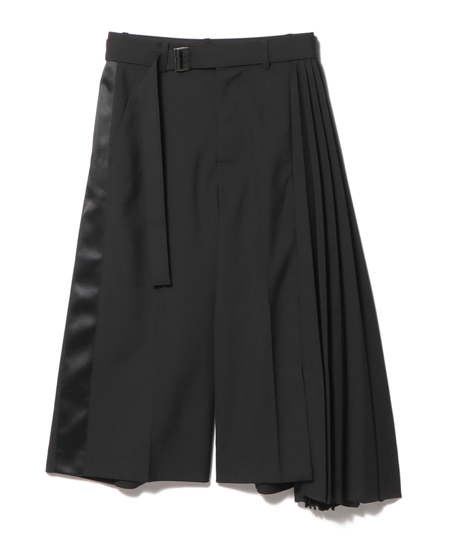 アシンメトリーショーツ