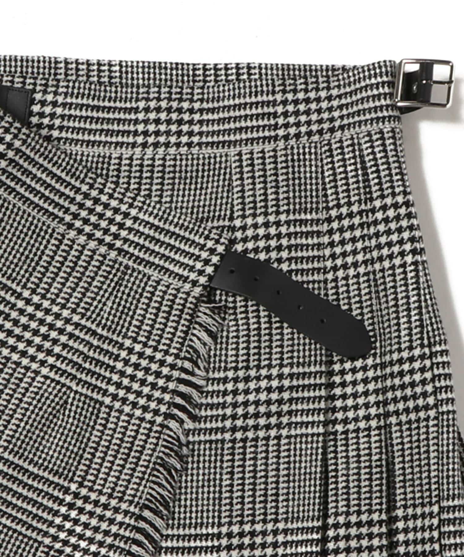 Oneil of Dublin / 【CLASSY. 11月号掲載】ベルテッドツイードチェック