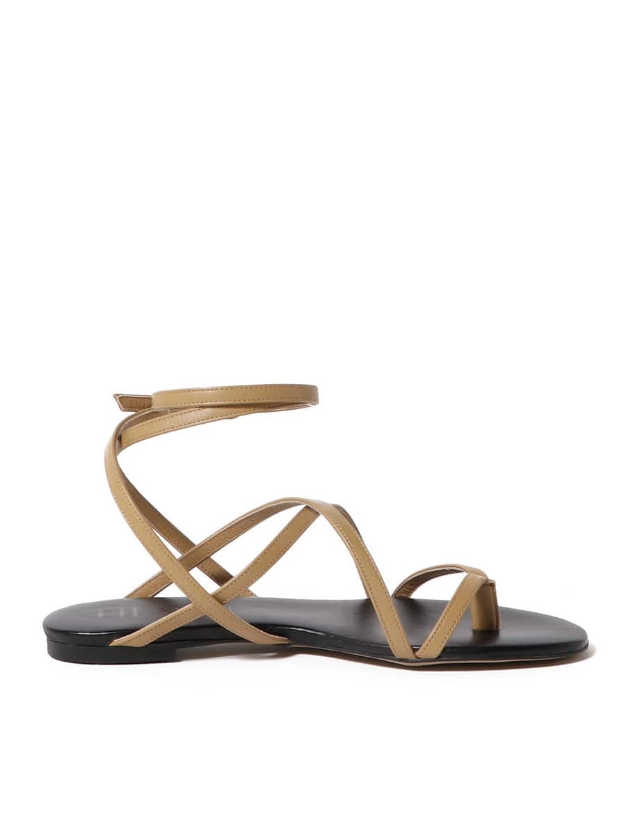 【やや美品／UNITED ARROWS別注】＜HEWN＞トングサンダル HEWN＞トング レースアップ サンダル