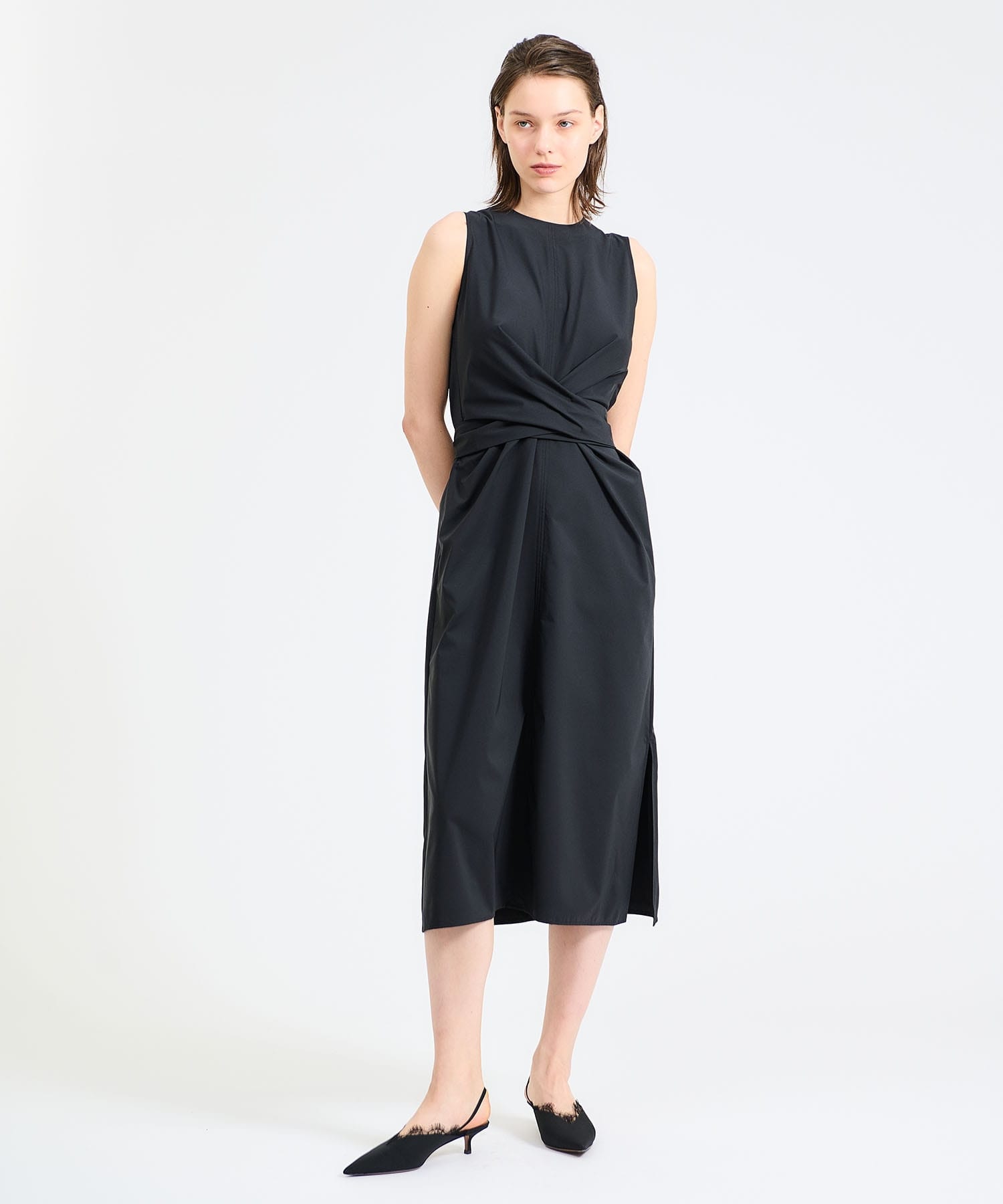 ESTNATION / ウエストツイストノースリーブワンピース《ONLINE EXCLUSIVE》|ESTNATION ONLINE STORE|エストネーション 公式通販 ESTNATION / ウエストツイストノースリーブワンピース《ONLINE EXCLUSIVE》|ESTNATION ONLINE STORE|エストネーション 公式通販