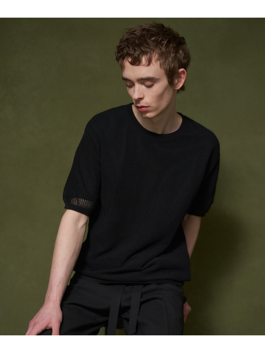 アイレットプルオーバーニット