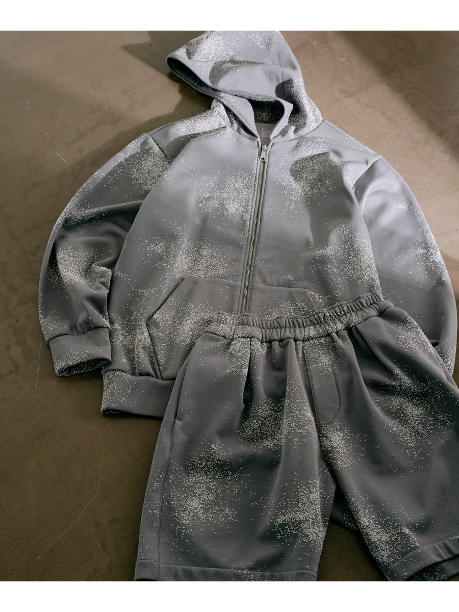 ロングスリーブジップフーディー