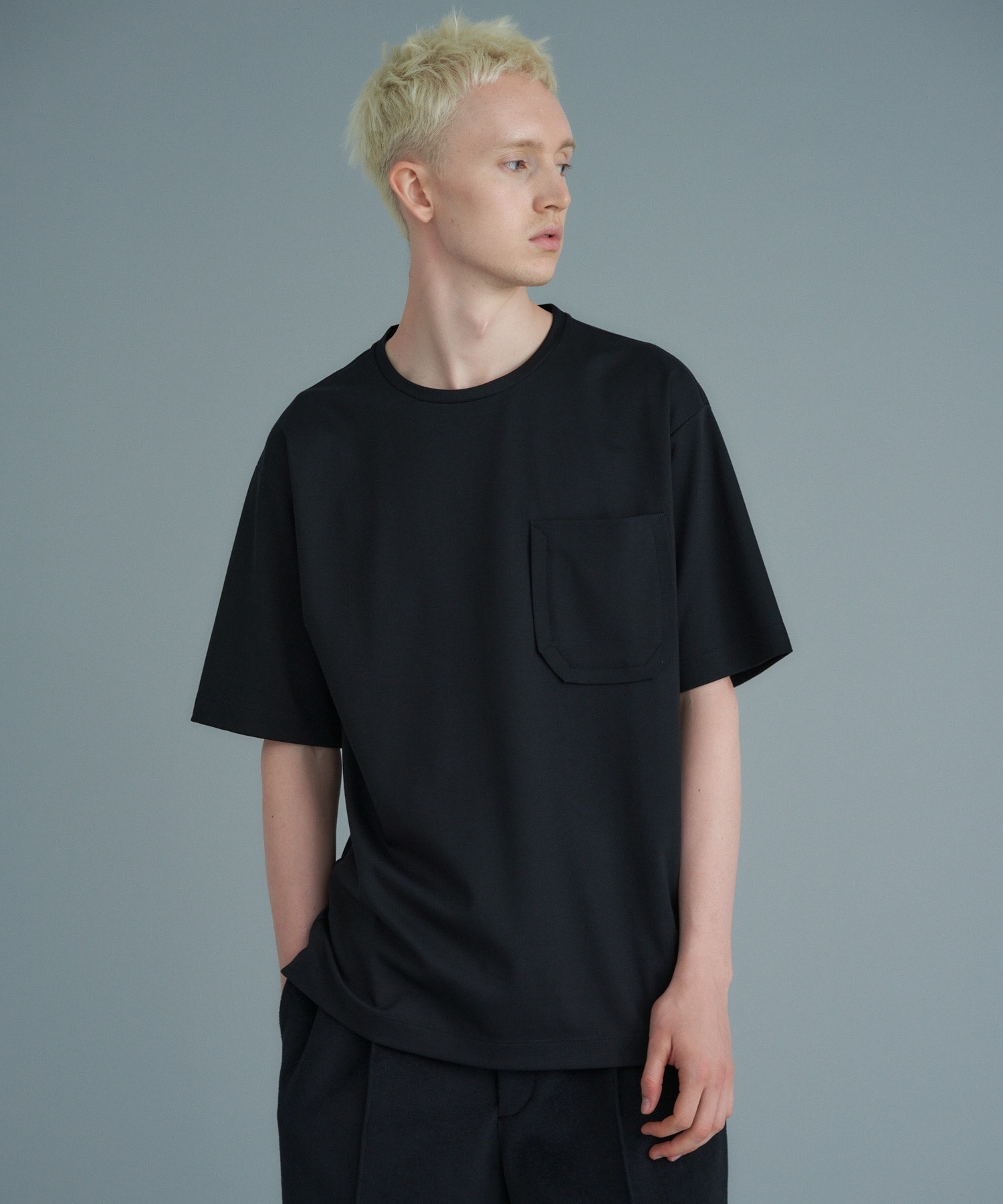 コンパクトコットンショートスリーブTシャツ