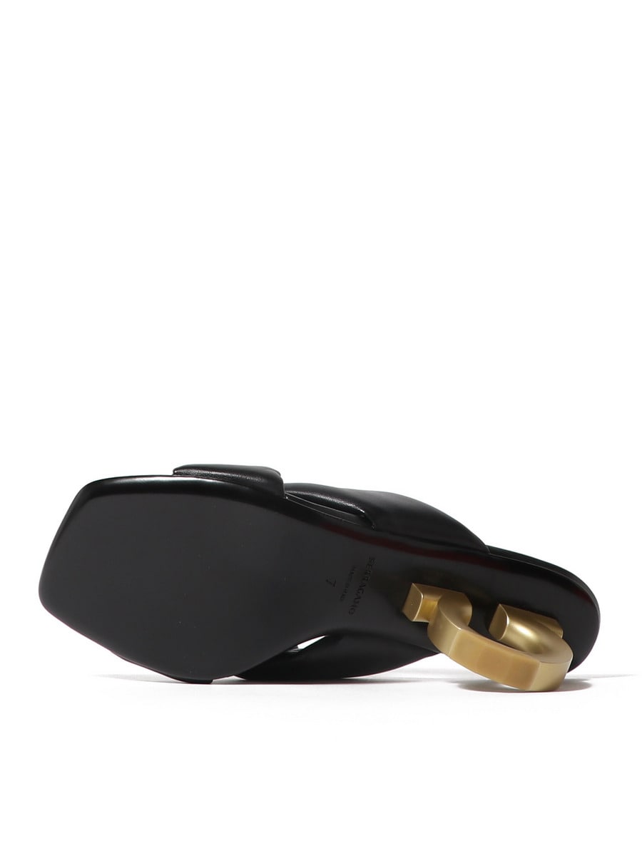 Salvatore Ferragamo / ガンチーニヒールサンダル｜ESTNATION