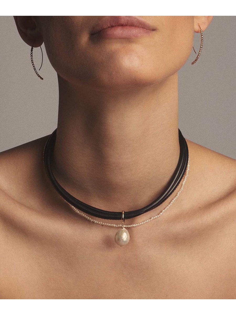 MIZUKIバナナフープピアス 涼しげな存在感が素敵！「MIZUKI 」「SOPHIE BUHAI」大人のための夏