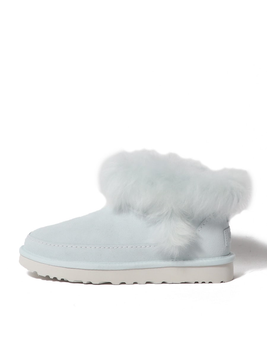 CLASSIC ULTRA MINI CHALET ブーツ