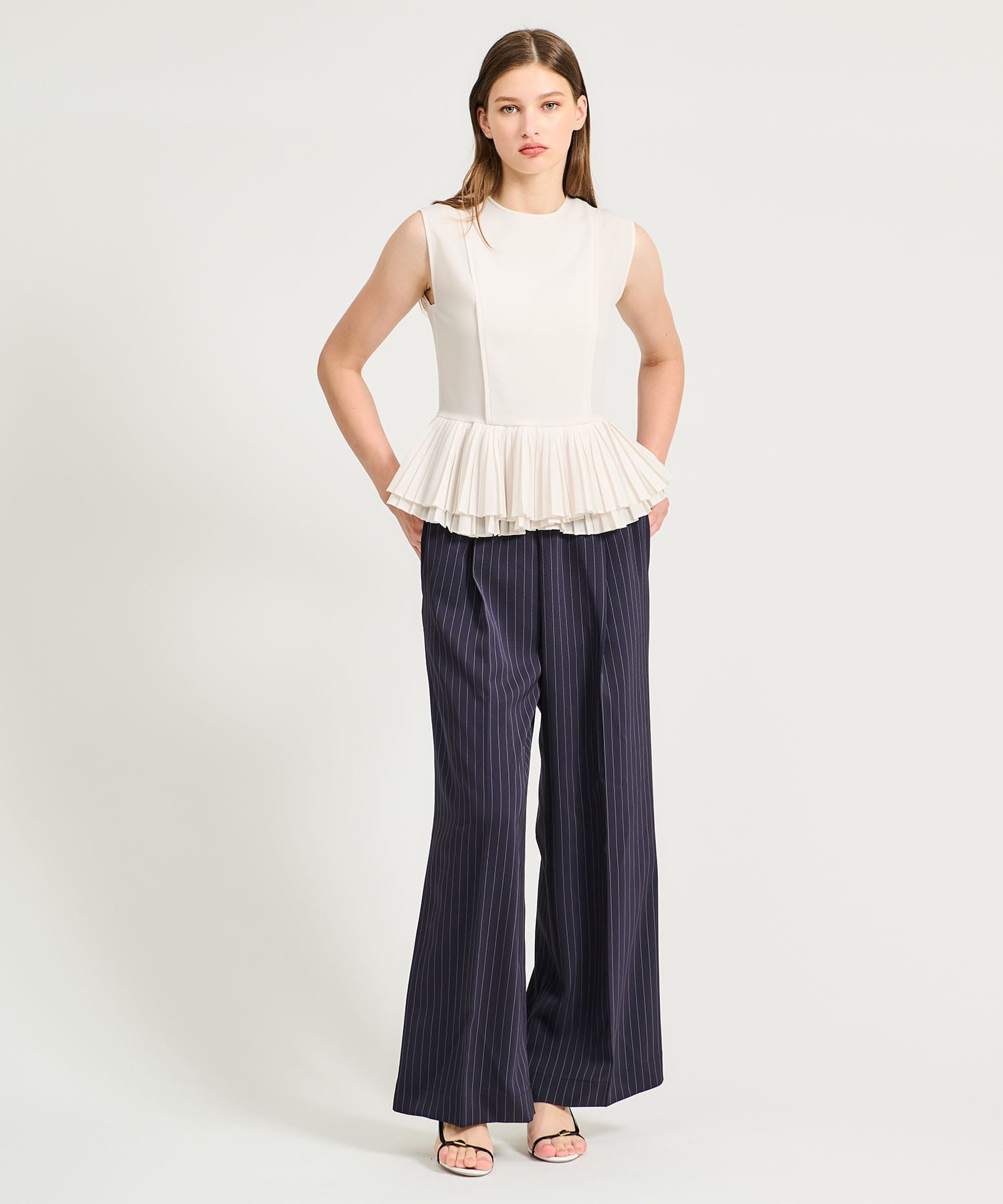 eleve Stella Euphoria Mサイズ COLUMN / ラッフルデザインブラウス｜ESTNATION ONLINE STORE