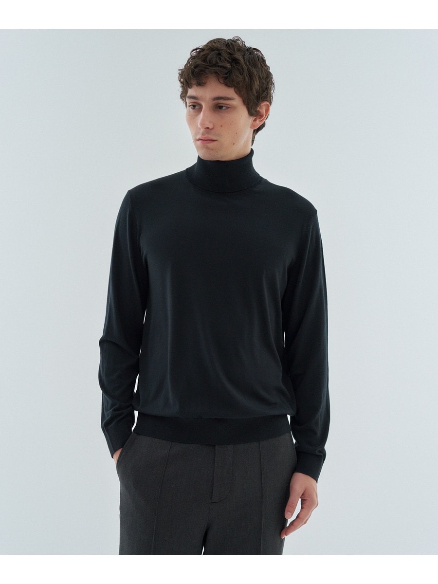 スーパーファインメリノウール タートルネック