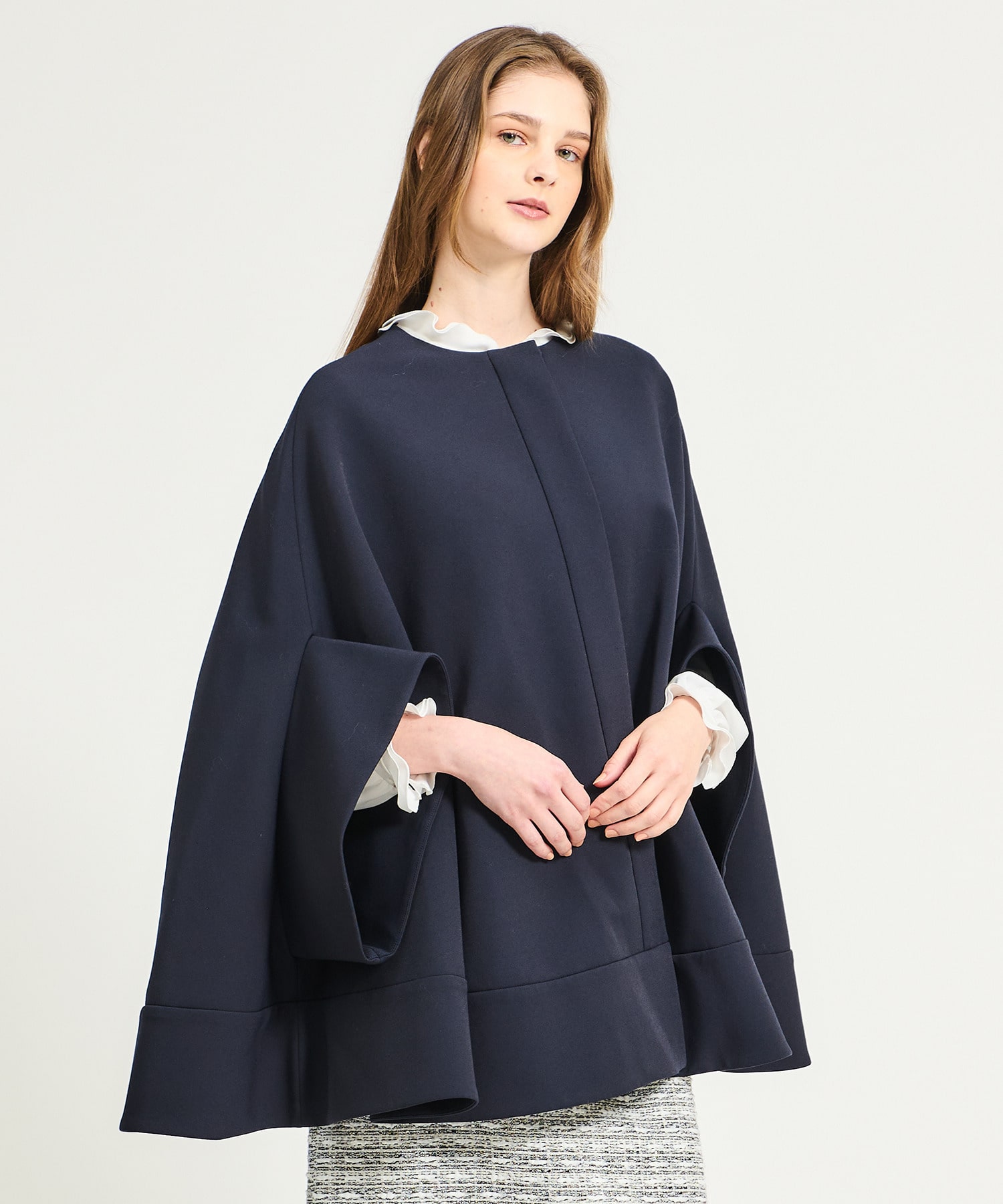 ノーカラーケープコート