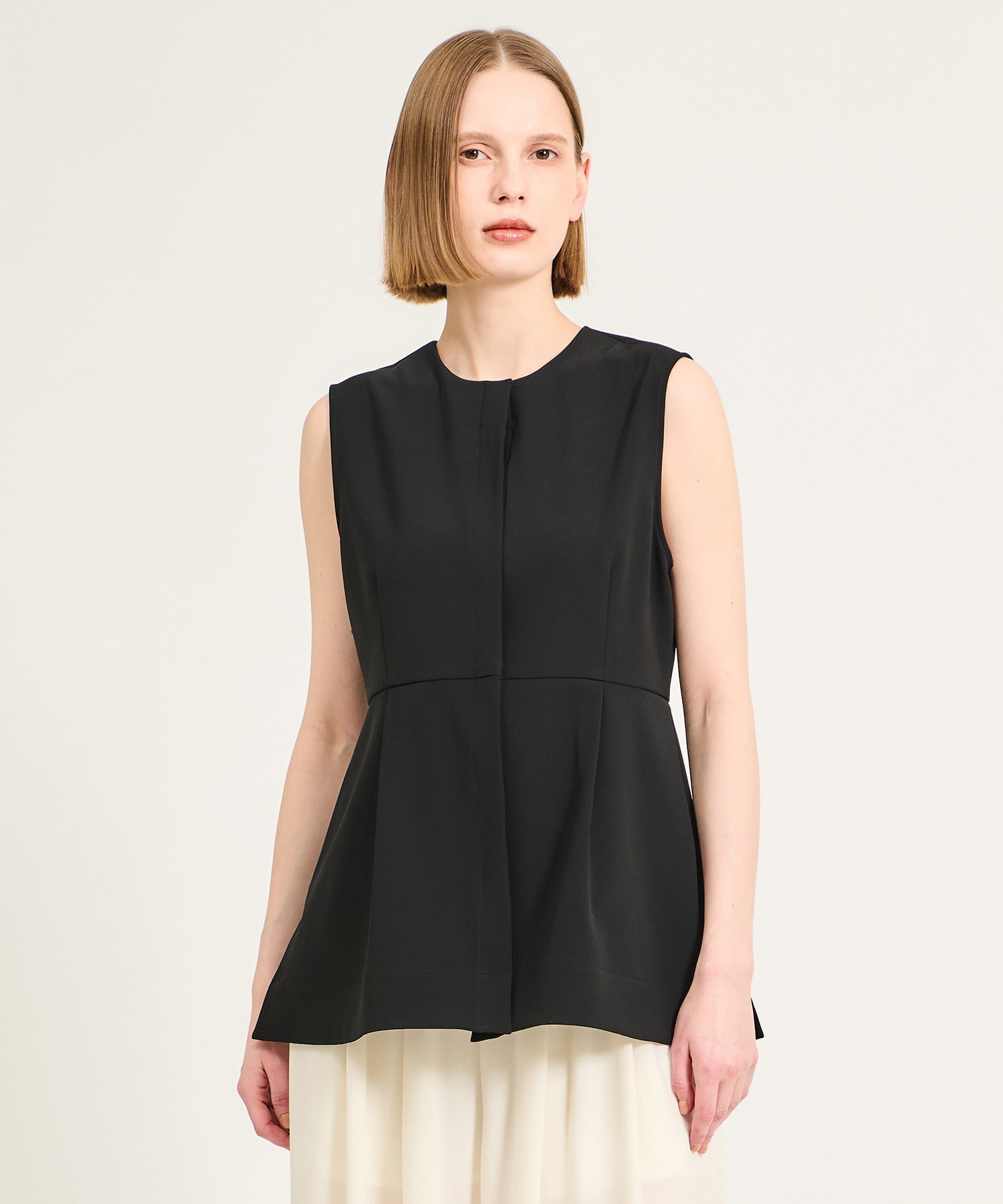 ペプラム ジレ《EXCLUSIVE》