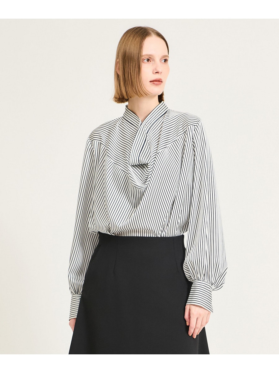 サテンストライプ ネックドレープブラウス