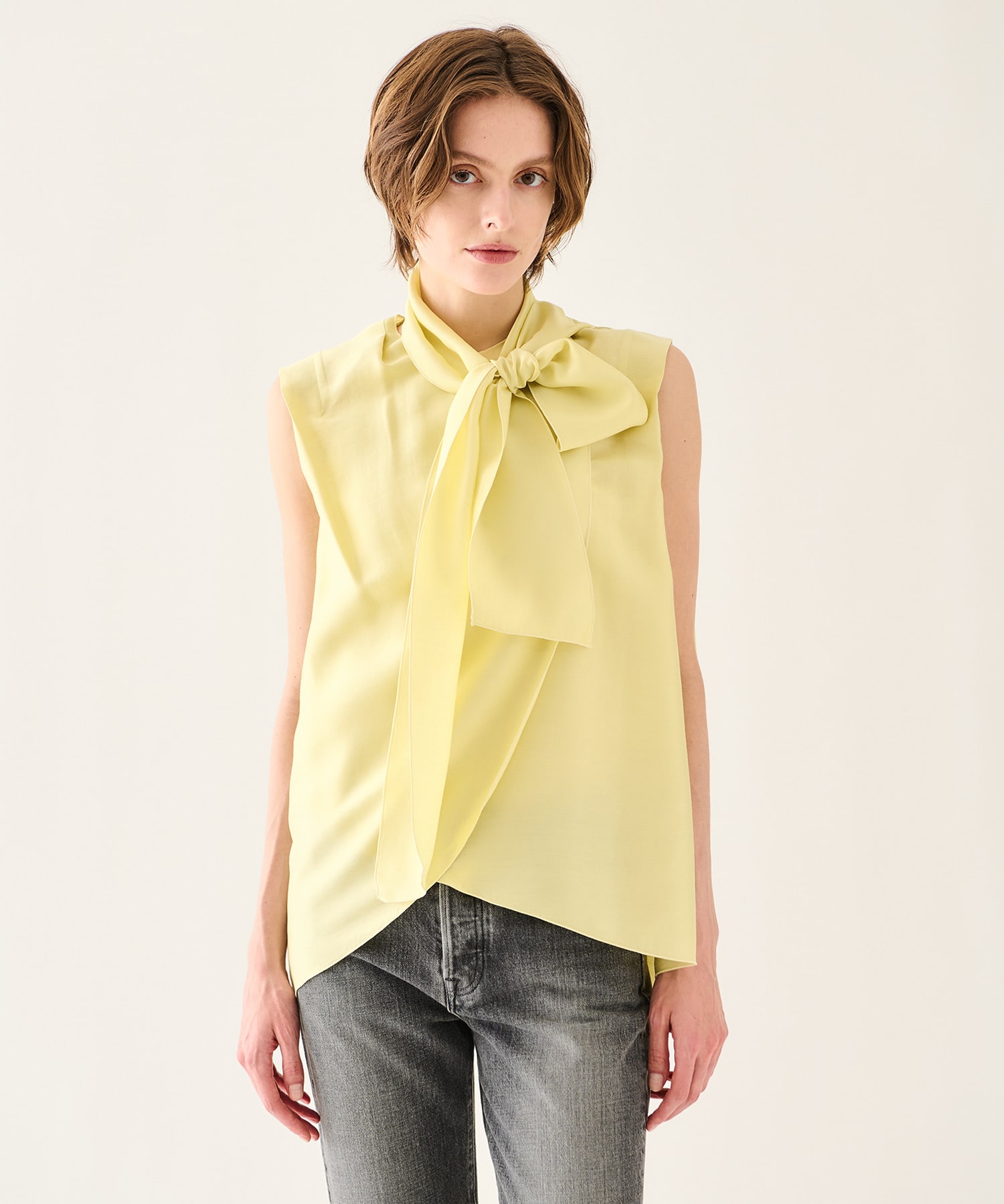 ソリッドタイブラウス