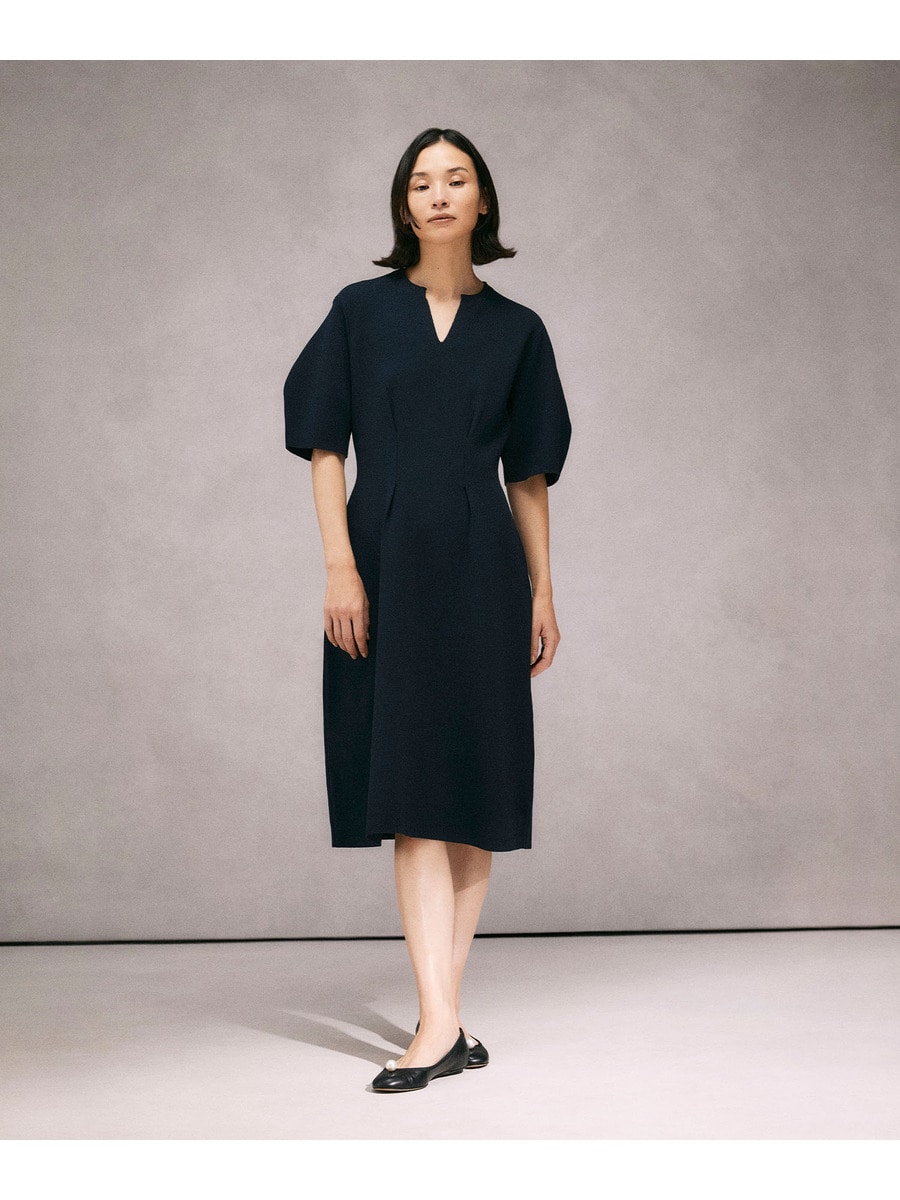 カーヴィーニットワンピース