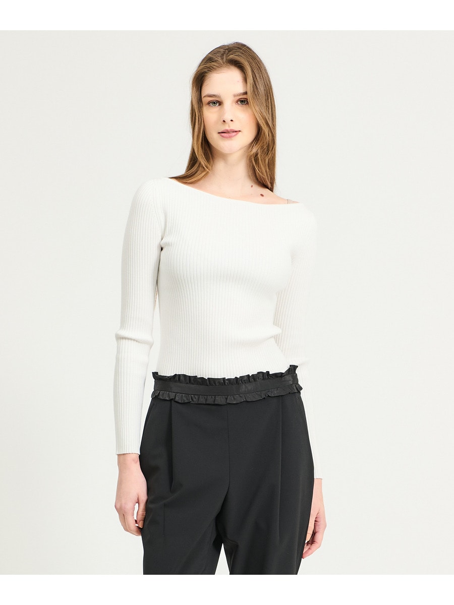 ボートネックニット