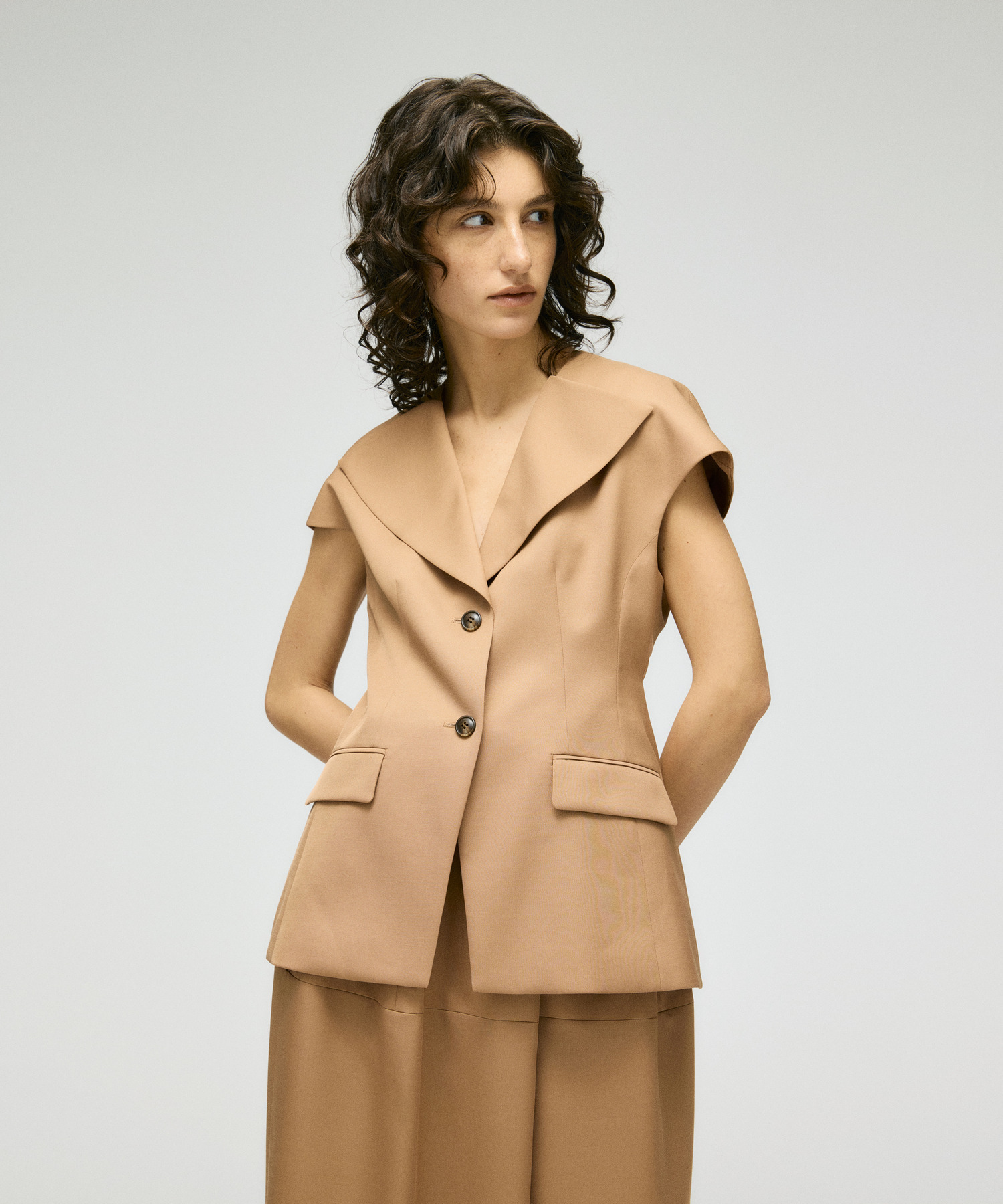 ビッグラペルジレ＜THE COLUMN＞