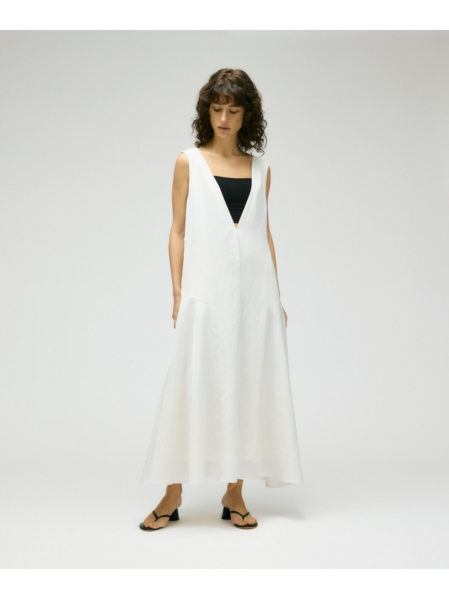 Vネックジャンパーフレアワンピース