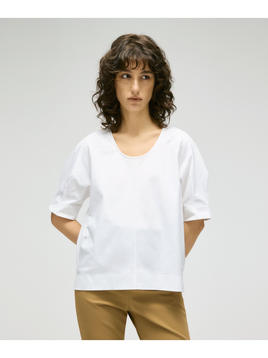 Uネックカットソー