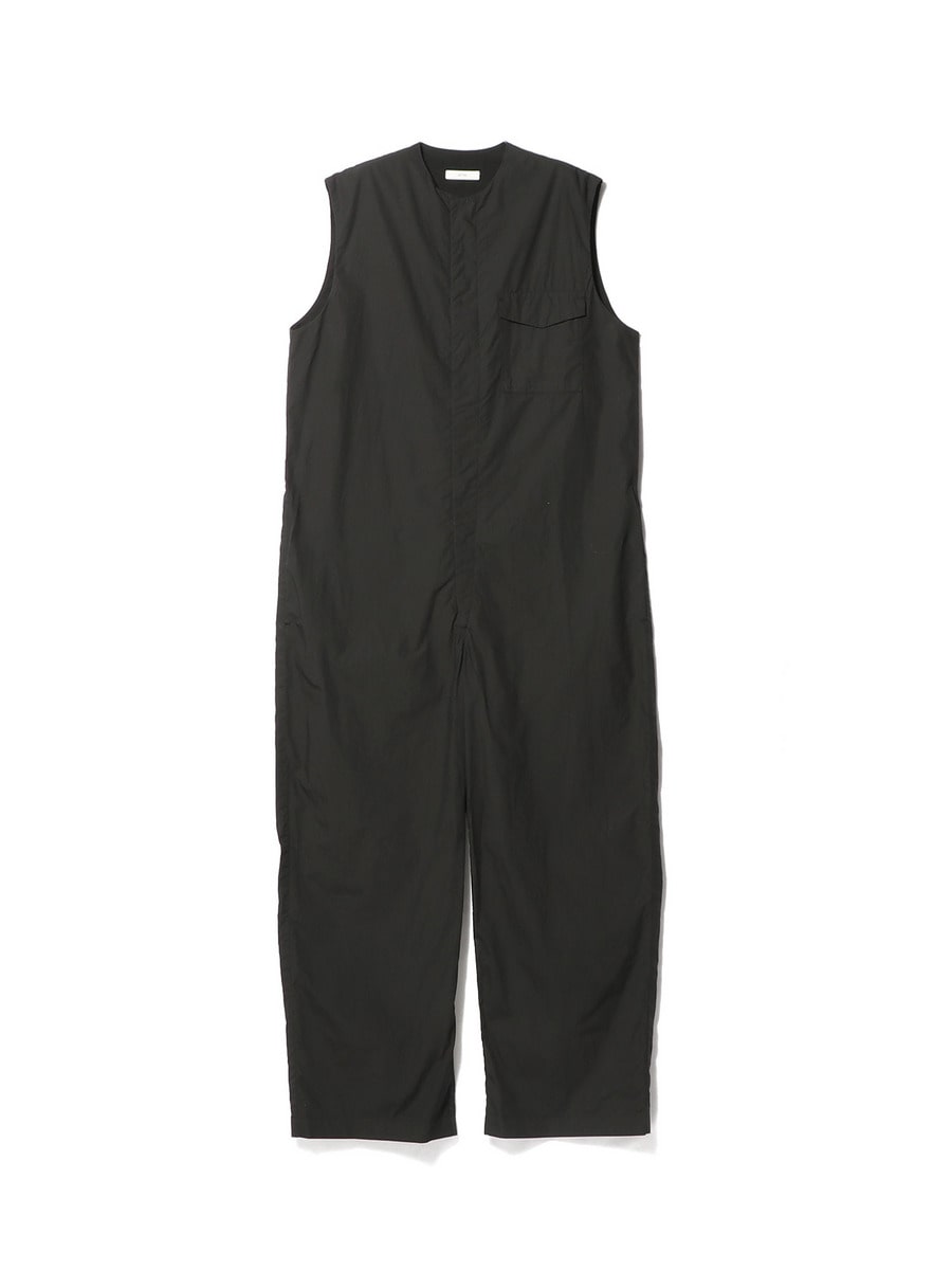 ジャンプスーツ