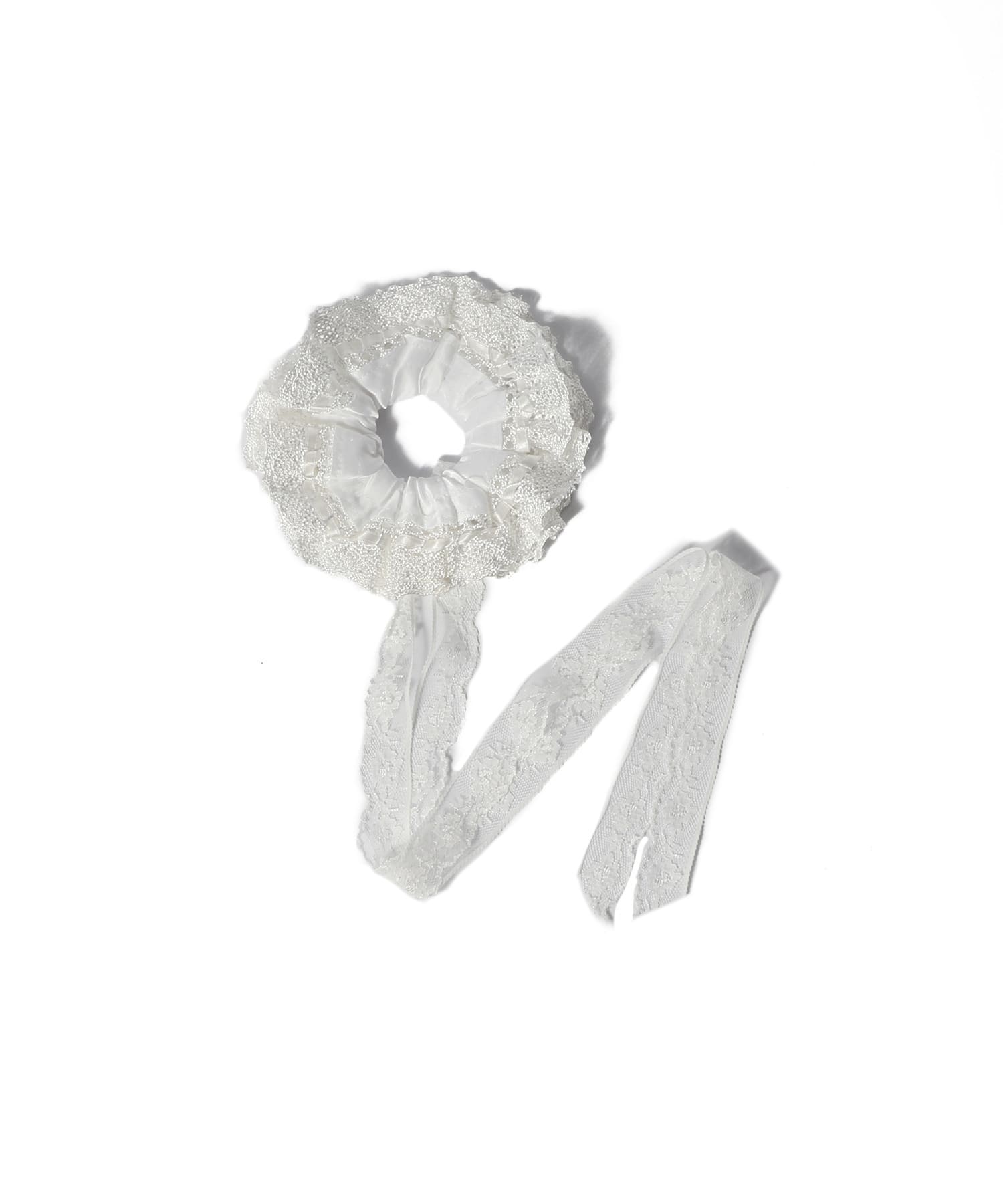 LACE SCRUNCHIE
