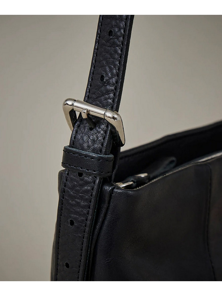 cornelian taurus / parallel shoulder SP / Goat leather