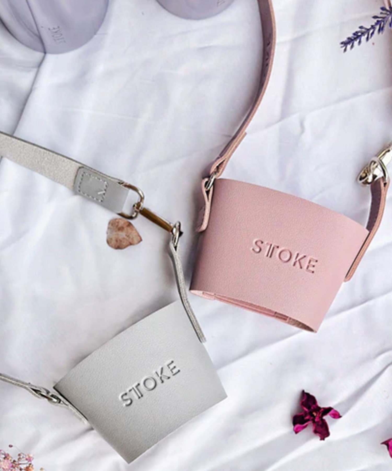即完モデル CALEE キャリー スタッズスマートフォンストラップ STUDS 即完モデル CALEE キャリー スタッズスマートフォンストラップ