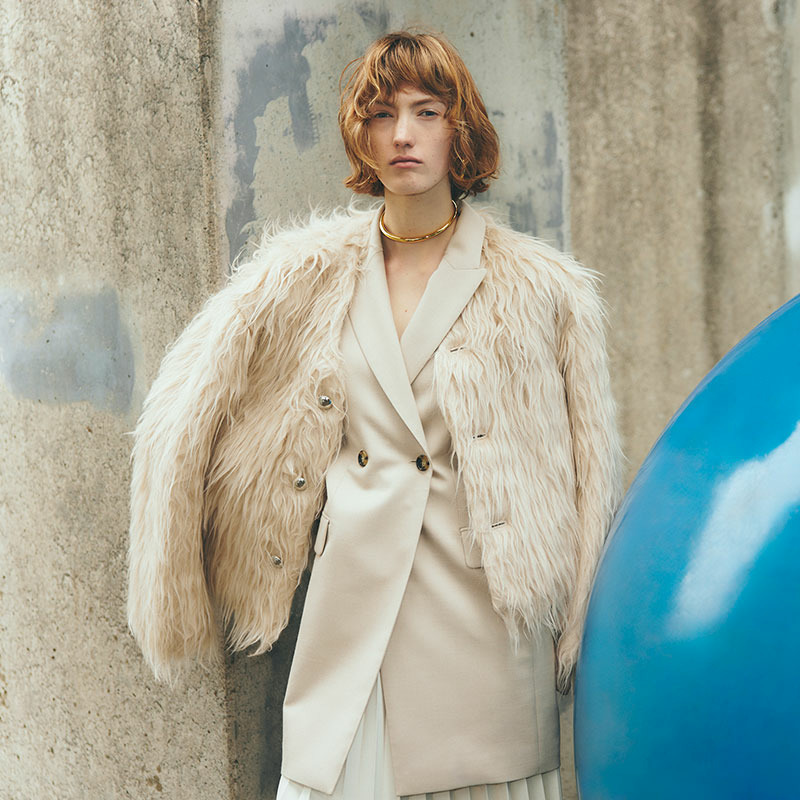 WOMEN'S 2025 AUTUMN & WINTER LOOK